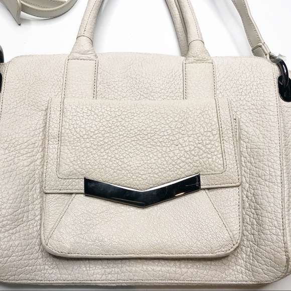 Time’s Arrow | Jo Pocket Tote Crossbody - Picture 2 of 10